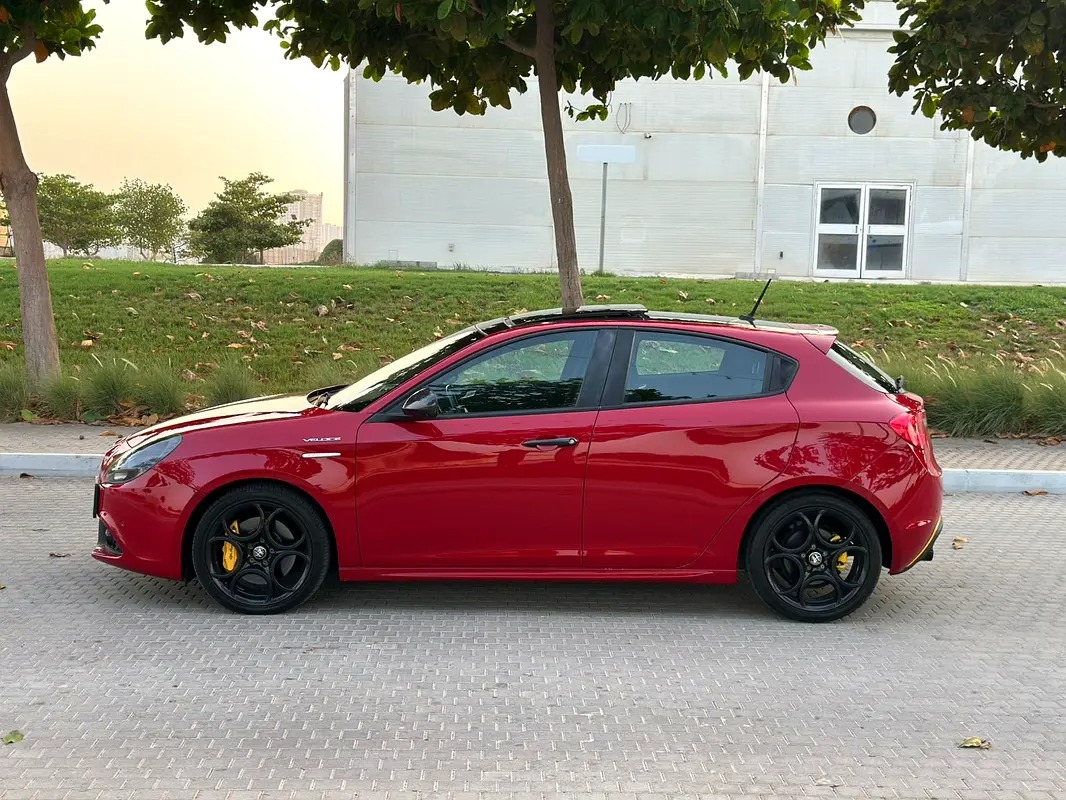 Alfa Romeo Giulietta Turbo Full 10