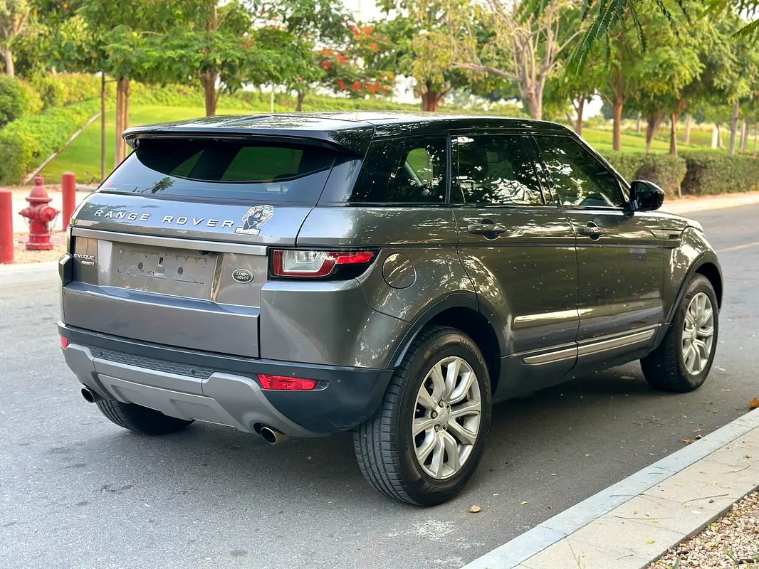 Range Rover Evoque Si4 Black Pack 6